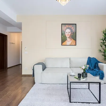 Wanderlust Central Apt W Big Terrace Apartment