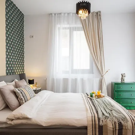 Wanderlust Central Apt W Big Terrace Bucarest